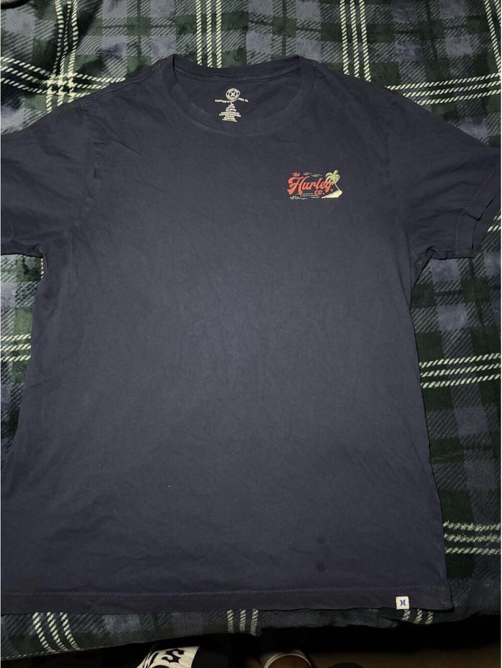 Hurley Co. Navy Blue Graphic T-Shirt -  L - 0300